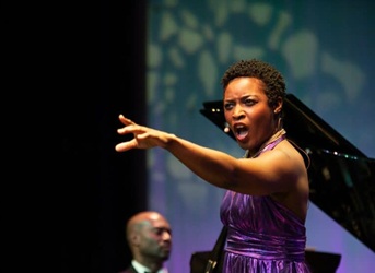 Musical theatrical performance CROWNS by Regina Taylor.